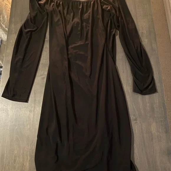 PRETTY LITTLE THING DRESS - Picture 6 of 6